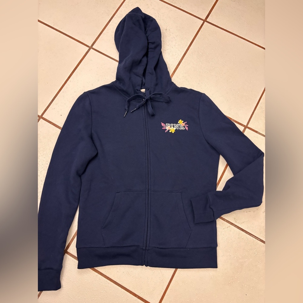Pink hoodie blue A25